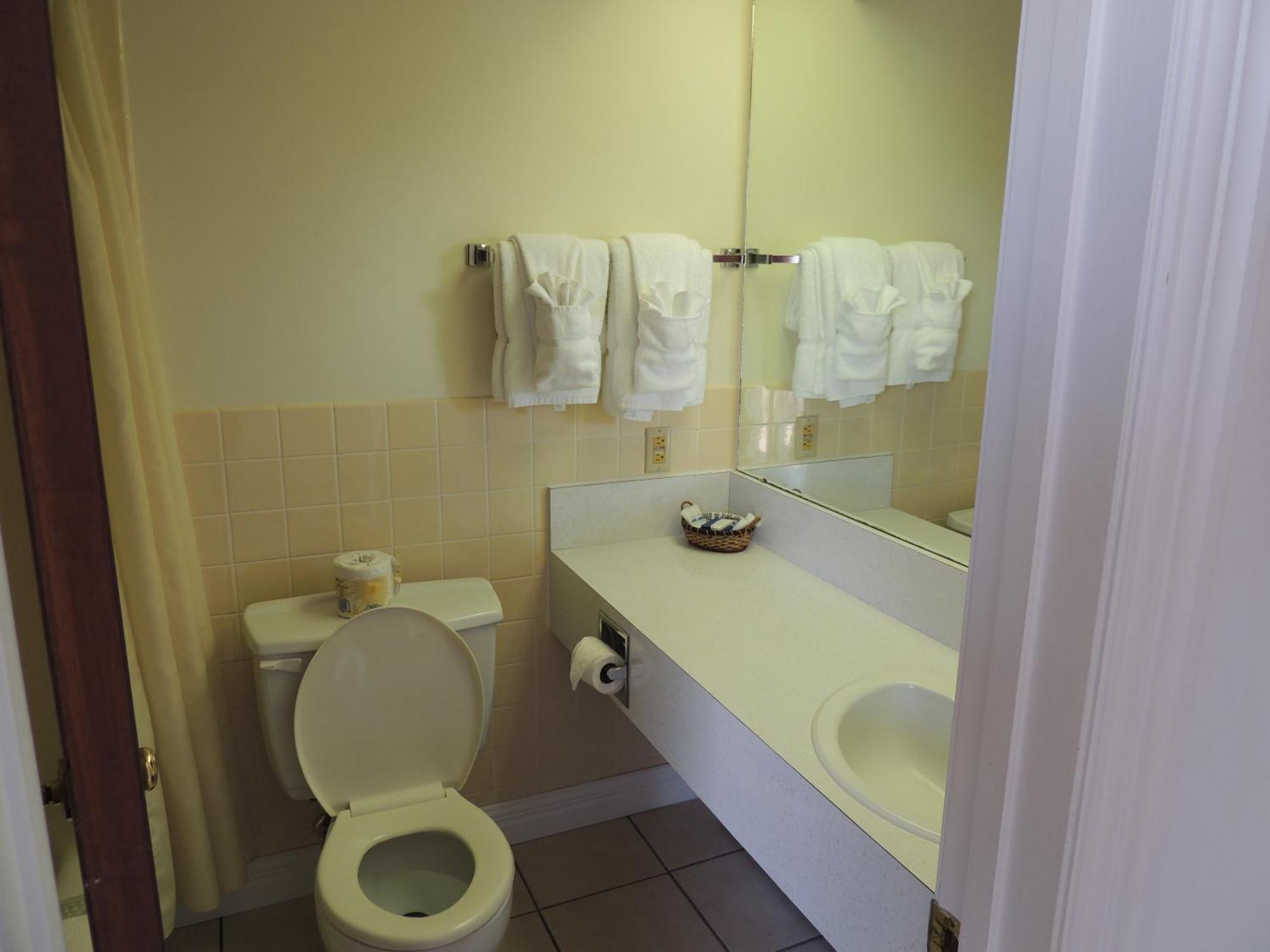 Balmoral Motel Tatamagouche Room photo